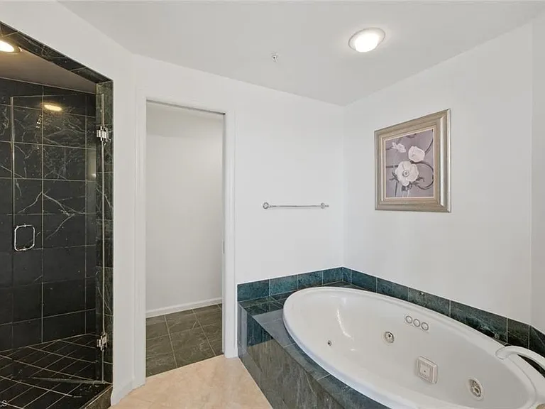 60 Seagate Dr #1606 — Photo 21