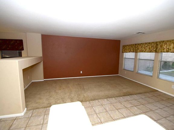 4th image of 4013 Baxter Peak St