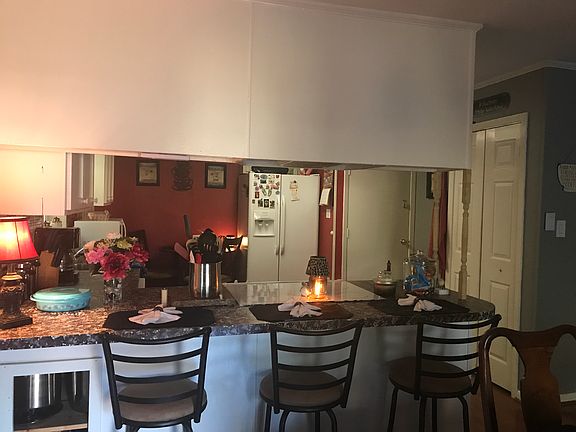 5th image of 117 King Arthur Ct