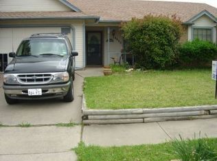 6452 Loma Vista Dr, Watauga, TX 76148