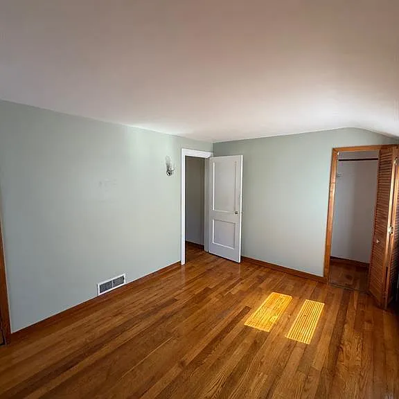 17 New Hampshire Dr — Photo 11