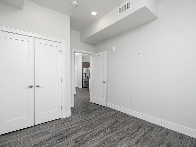 16 Laurel St — Photo 19