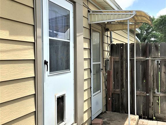 4th image of 2203 N 6th St