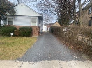 5223 Leith Pl, Little Neck, NY 11362