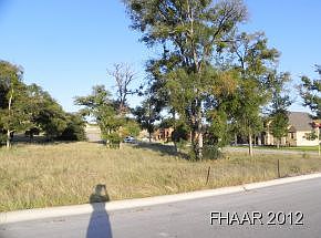 3rd image of 101 Cedar Bluff Dr