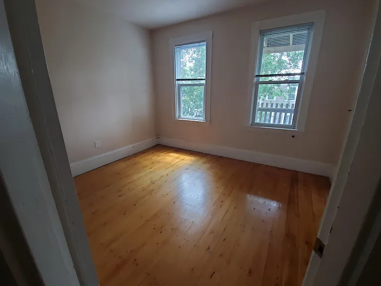 356 Dorchester St — Photo 10