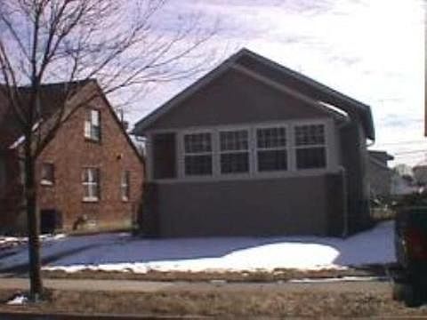 1st image of 177 Riverbank St