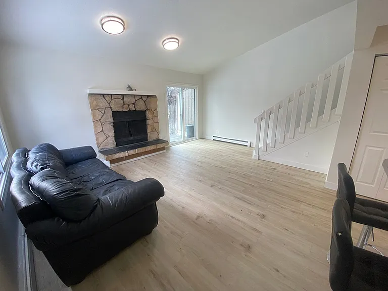 3306 Orion Cir — Photo 3
