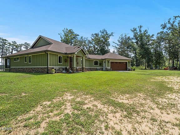 4th image of 3130 Magnolia Dr