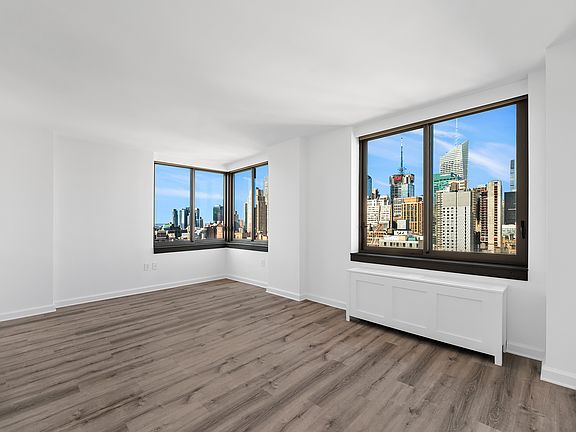5th image of 35 W 33rd St APT 34A