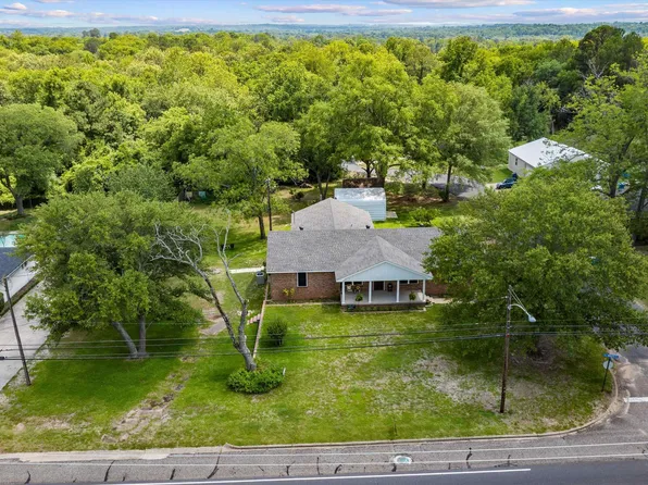 1609 W Main St, Henderson, TX 75652