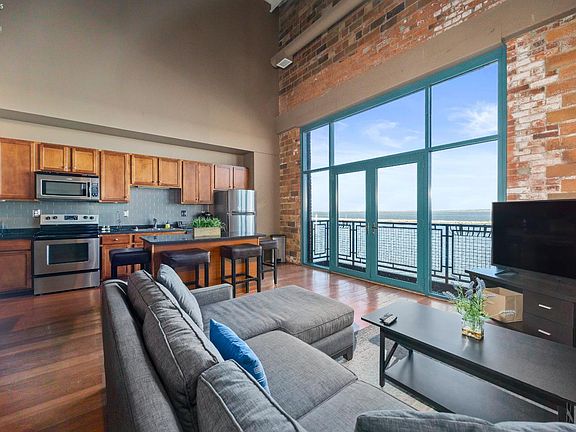 3rd image of 401 W Shoreline Dr Unit 367