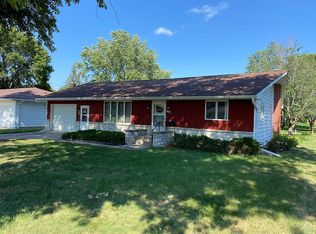 903 S Main St, Ida Grove, IA 51445