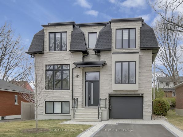 623 Rowanwood Ave, Ottawa, ON K2A 3E3