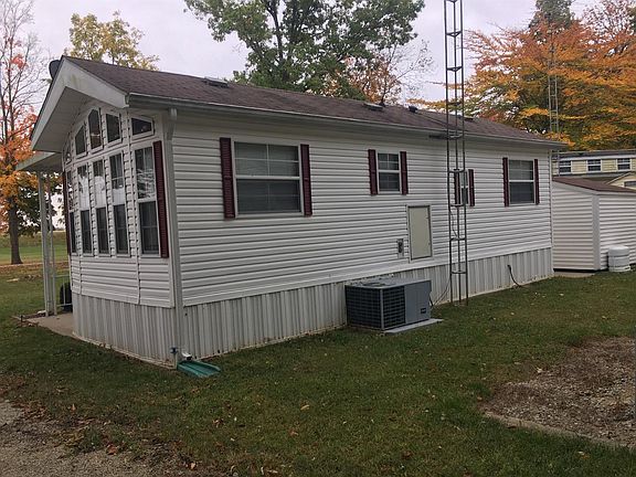 4th image of 68 Hickory Dr