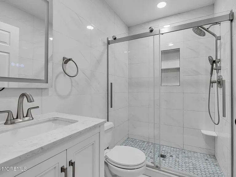 31 Lexington Ct — Photo 28