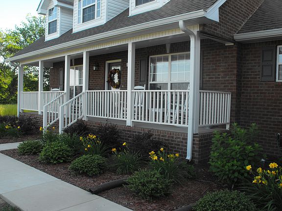 2nd image of 113 Leonard Dr
