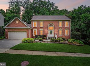 7936 Lobelia Ln, Springfield, VA 22152