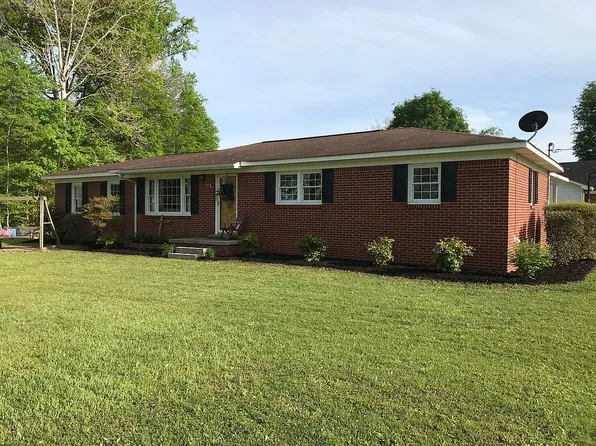 125 E College St, Bradford, TN 38316