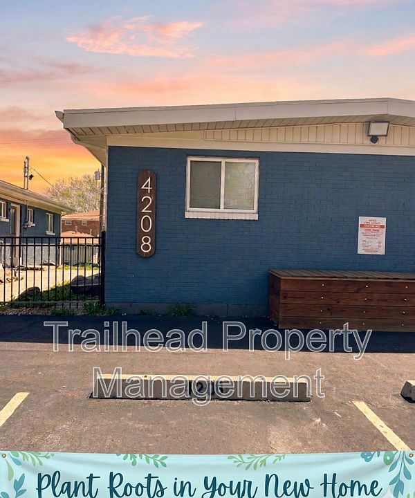 1st image of 4208 Lloyd St