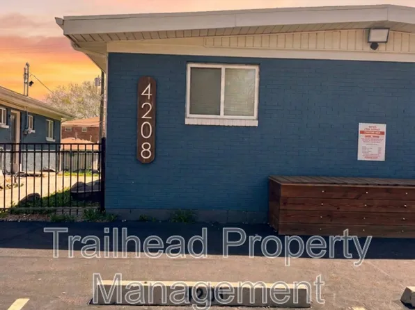 4208 Lloyd St, Kansas City, KS 66103