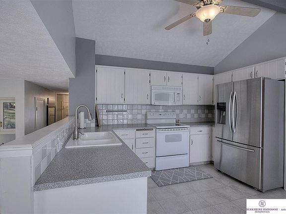 5th image of 5013 N 110th Cir