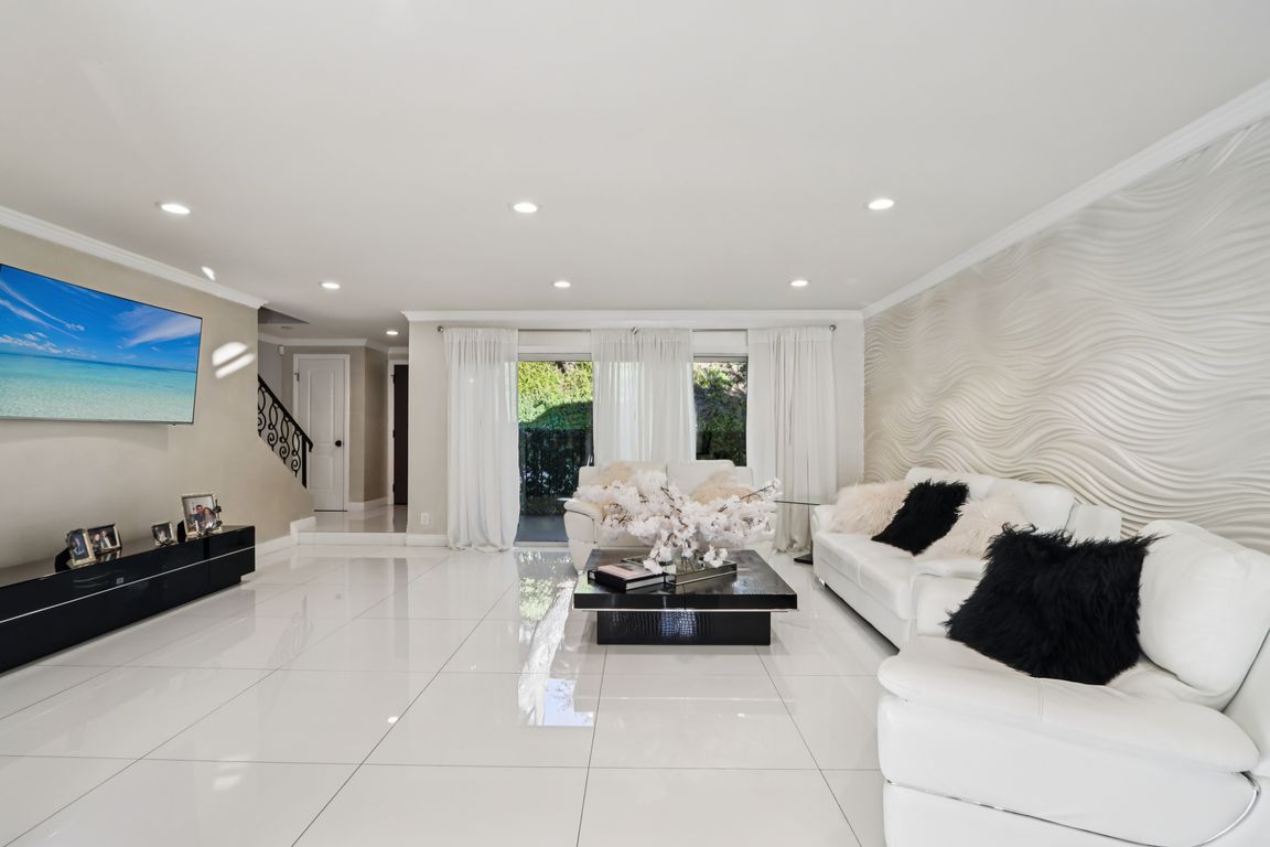 next background image