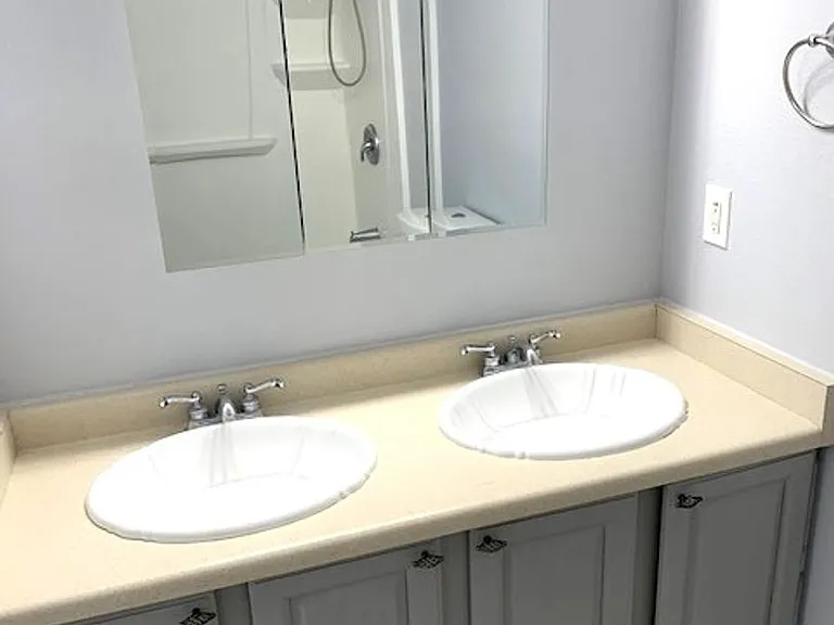 217 Blakeland Dr — Photo 9