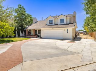 3324 W Avenue L, Lancaster, CA 93536