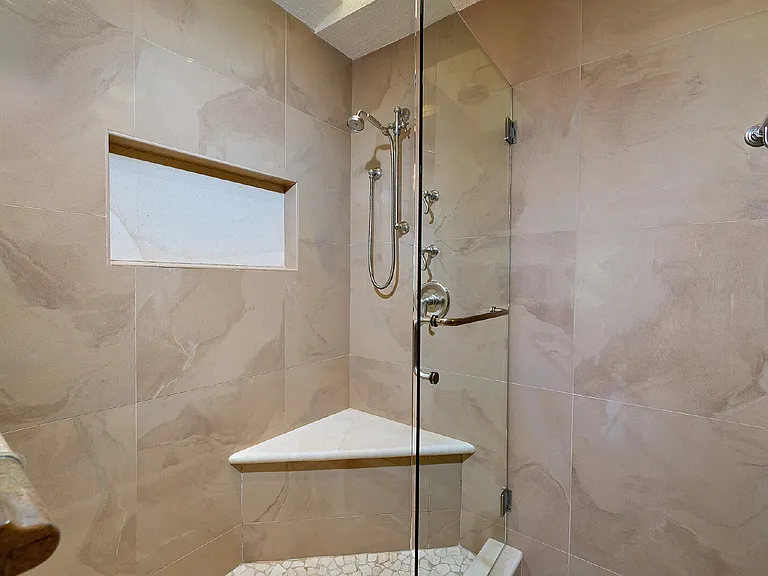 7118 El Fuerte St — Photo 28