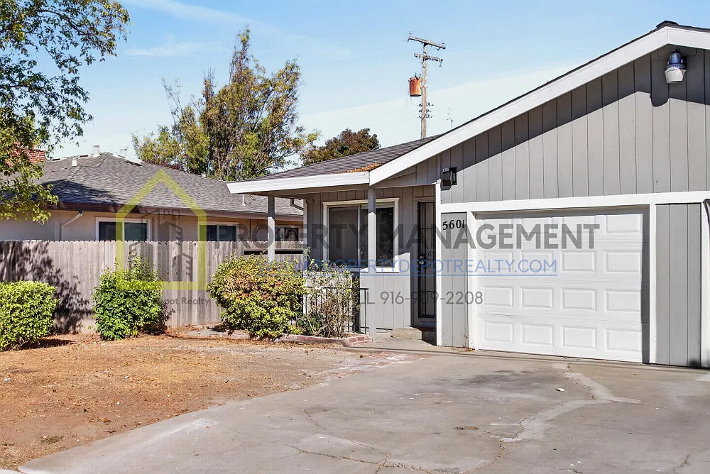 2 bed, 1.0 bath, 979 sqft, $1,950 — Photo 4