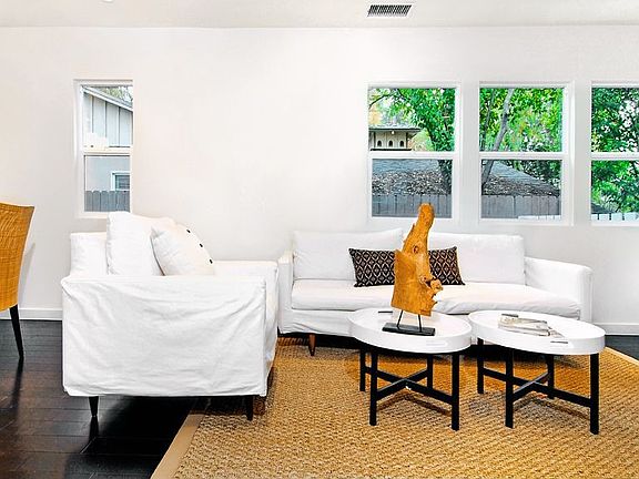 5th image of 4846 Lennox Ave
