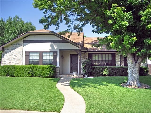1st image of 1501 Salazar St