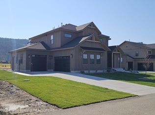 586 Royal Elk Cir, Victor, ID 83455