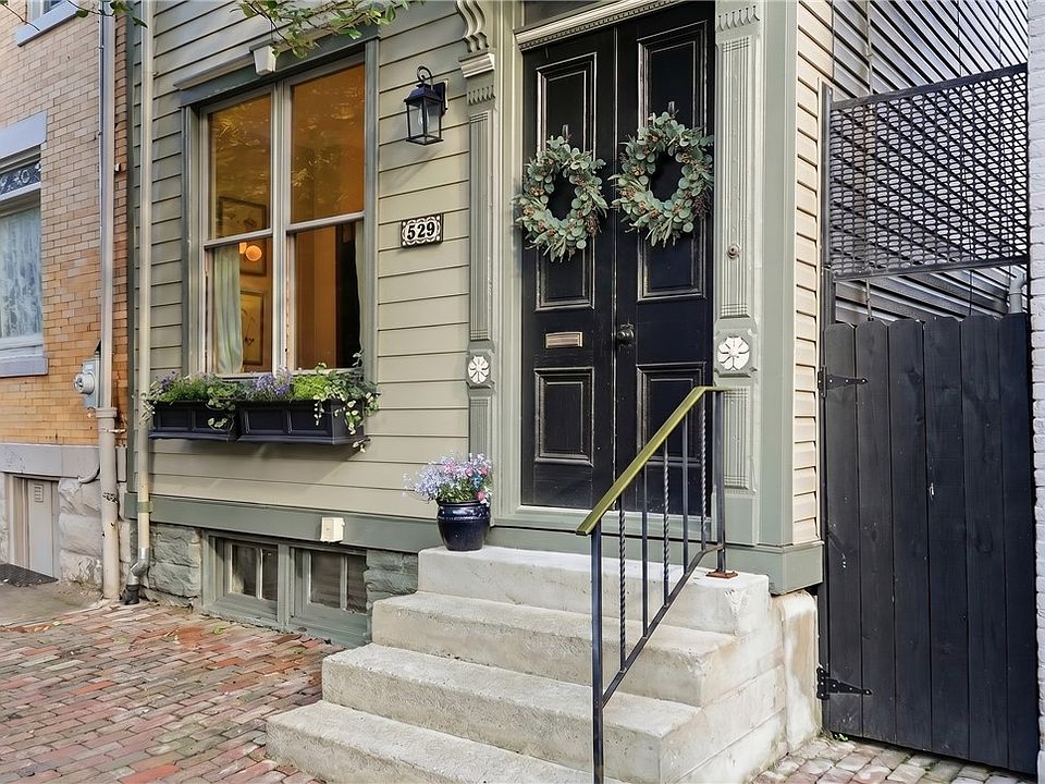 1st image of 529 Jacksonia St