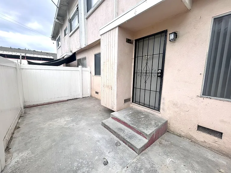 10825 Klingerman St #4 — Photo 2