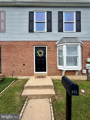 415 Strathaven Ct Photo 1