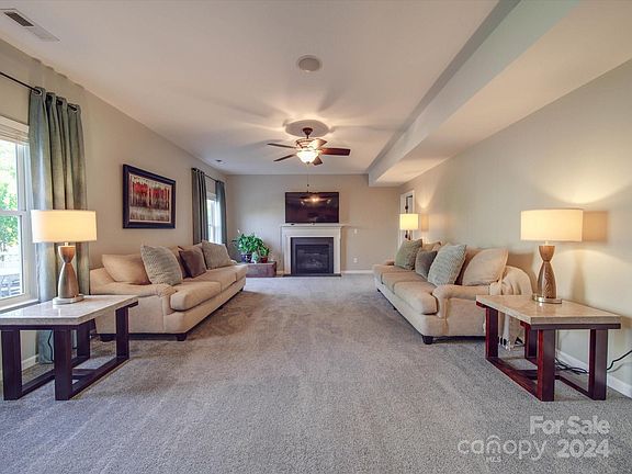3rd image of 5115 Chapel Chase Ln