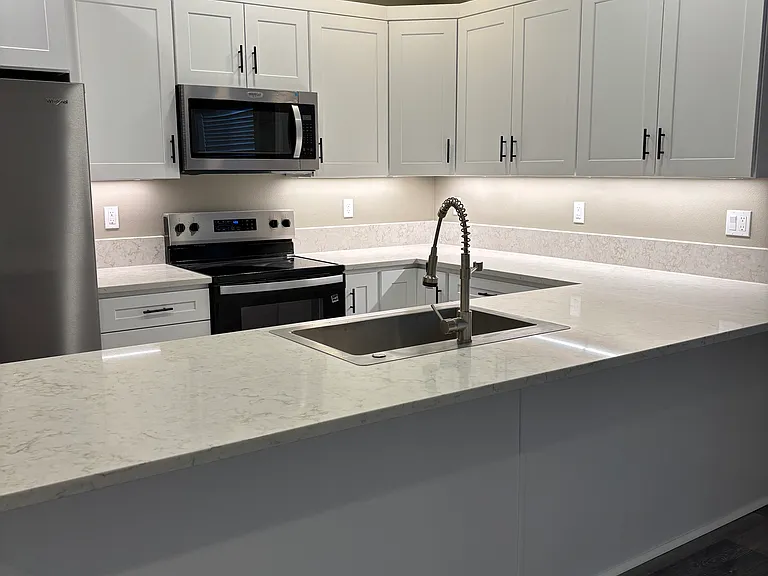 Seven Oaks Luxury Duplexes — Photo 76