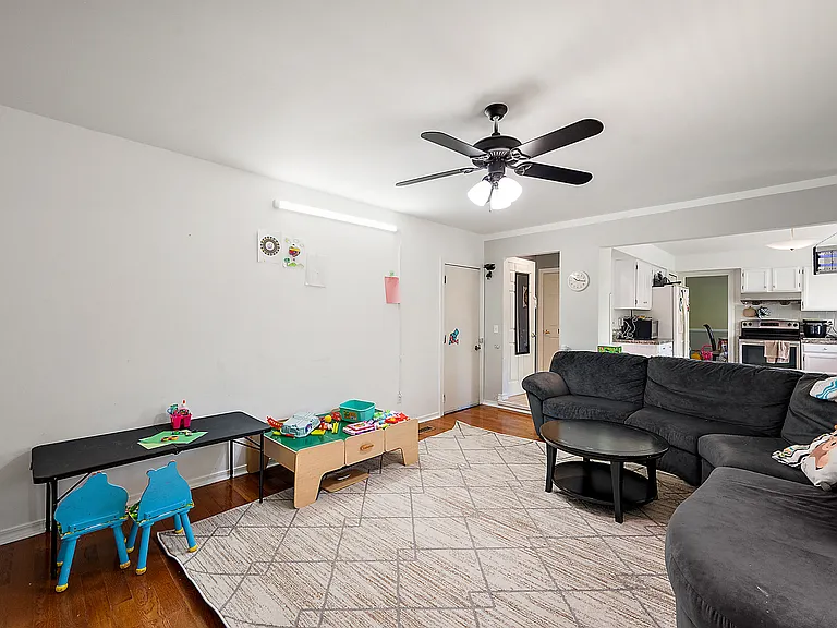 44831 Huntington Dr — Photo 23