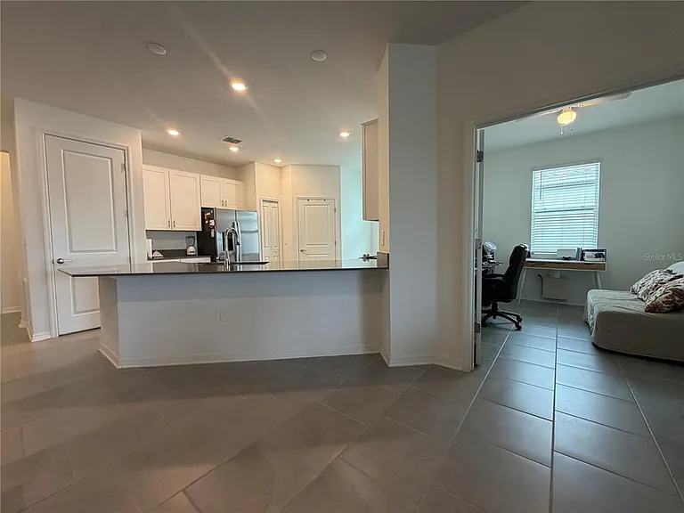 652 Grove St — Photo 10