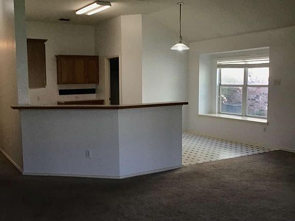 2nd image of 11709 Pinyon Pine Dr