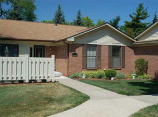40137 Newport Dr, Plymouth, MI 48170