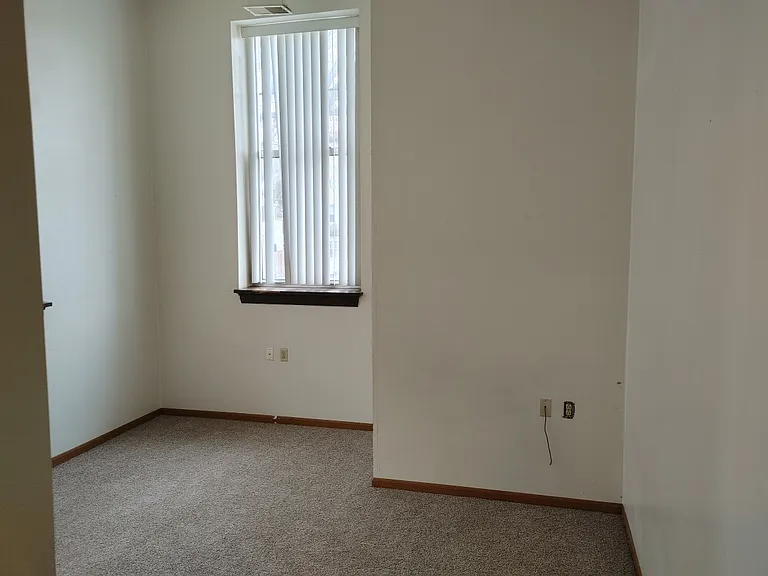 314 Randolph St — Photo 4