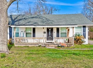 6417 32nd St, Groves, TX 77619