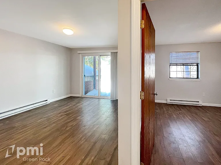 12 E Side Dr #2 — Photo 6