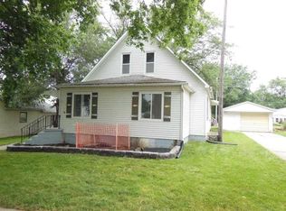 613 16th St, Wisner, NE 68791
