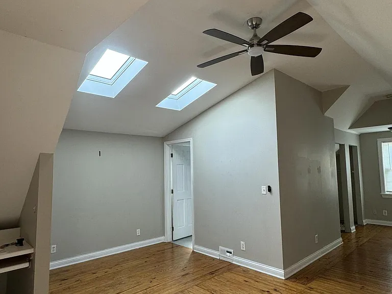 249 Norbourne Blvd — Photo 18