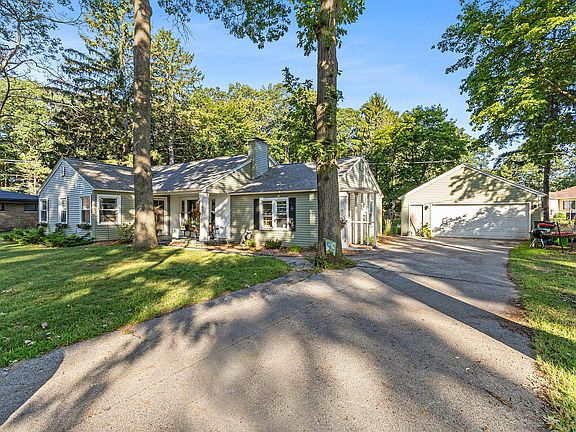 2nd image of 3447 W Manitou Cir