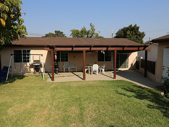 3rd image of 1063 Forestdale Ave